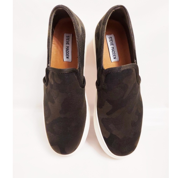 Steve Madden Ellis Platform Sneaker - Picture 2 of 3